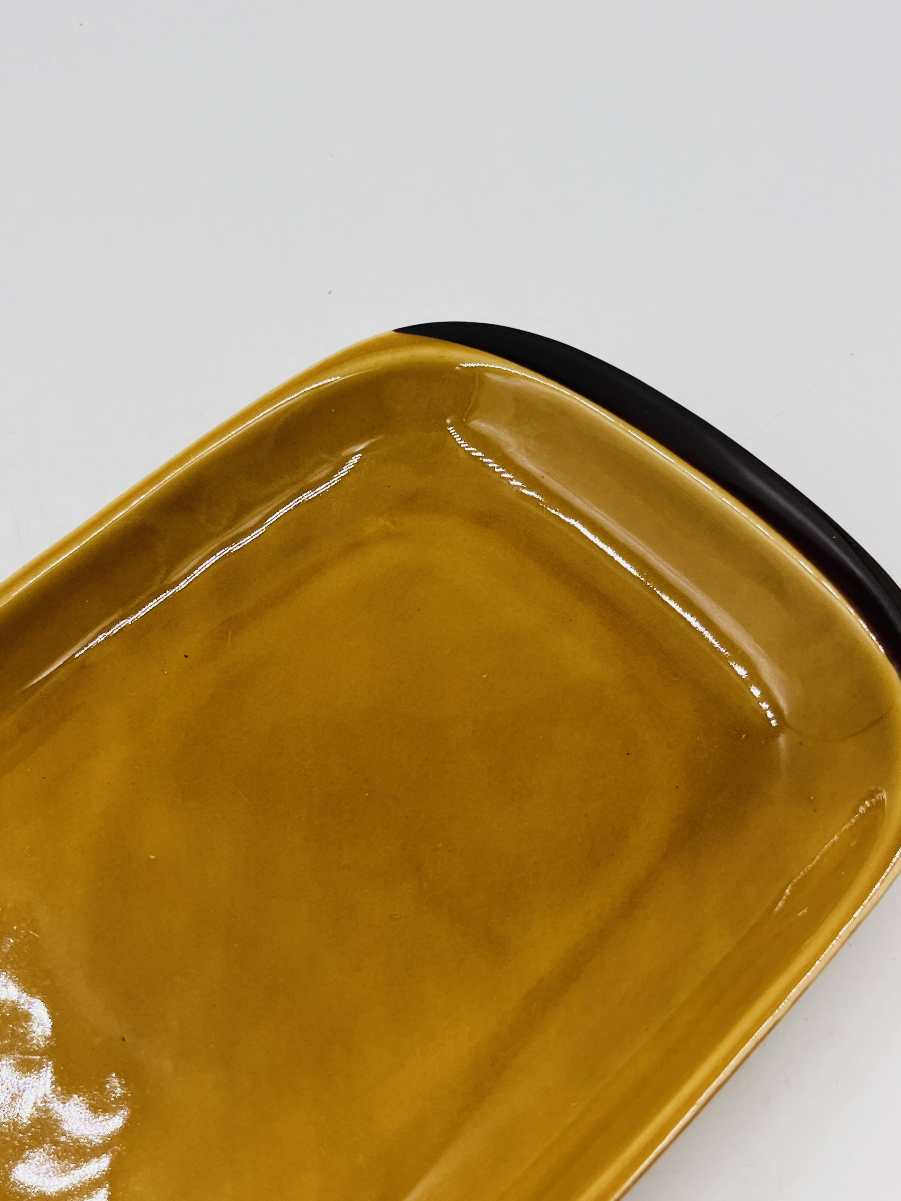 Flat NT stoneware Japan