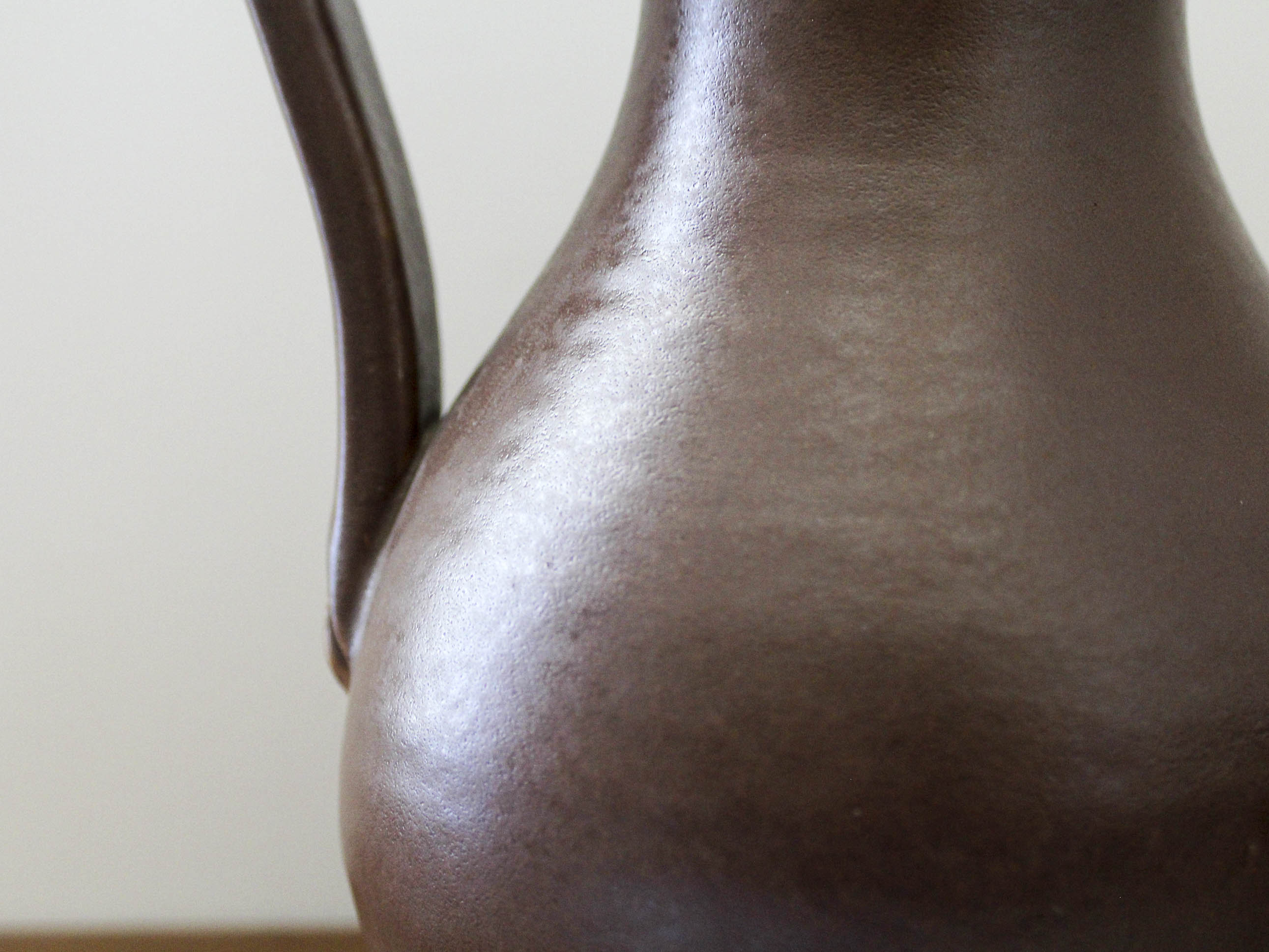 Pitcher in glazed stoneware Ph. Aubert