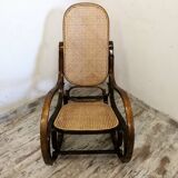 Rocking chair en bois et cannage vintage