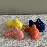 4 salt or pepper shakers