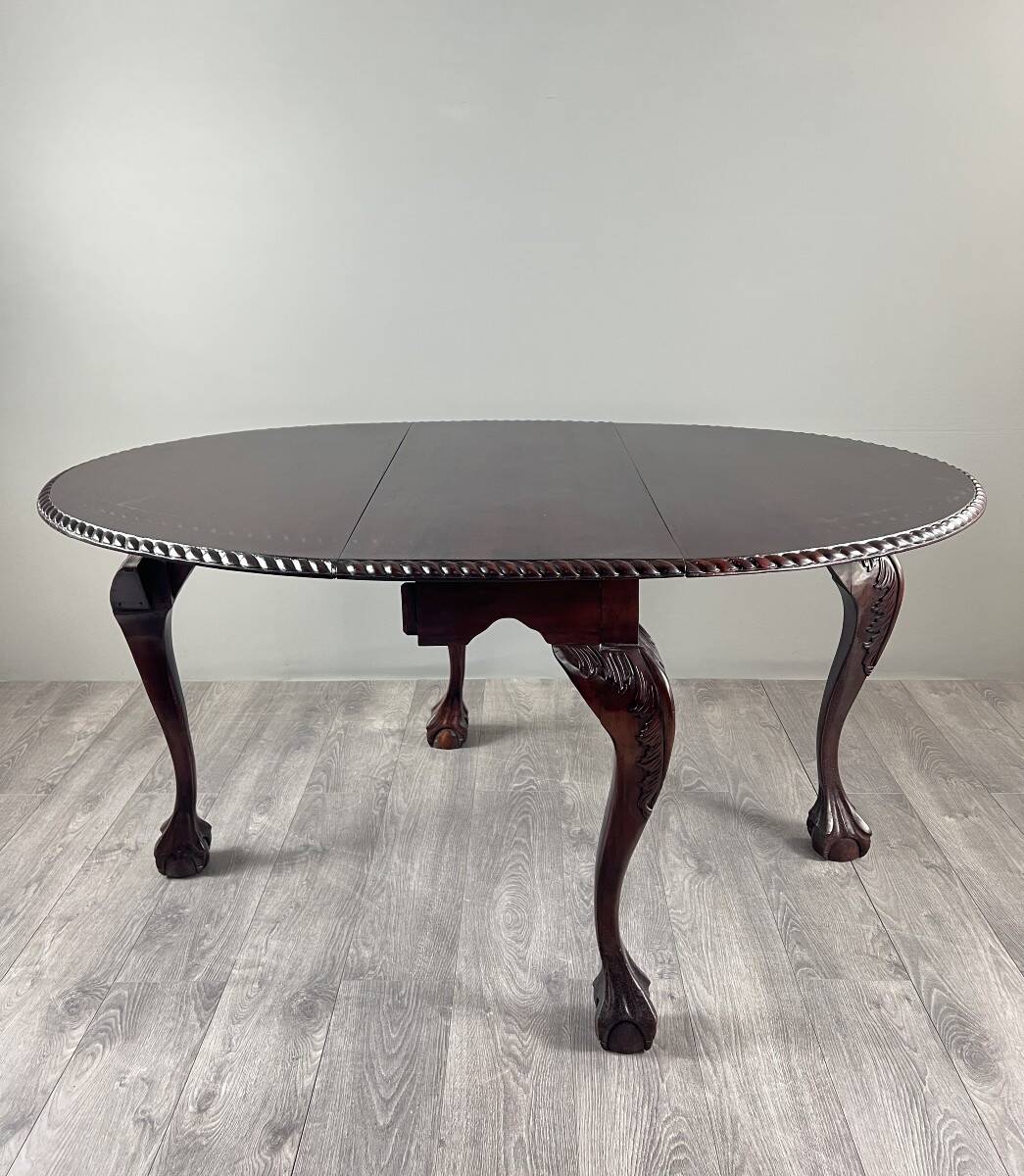 Mahogany drop-leaf table, 20th century