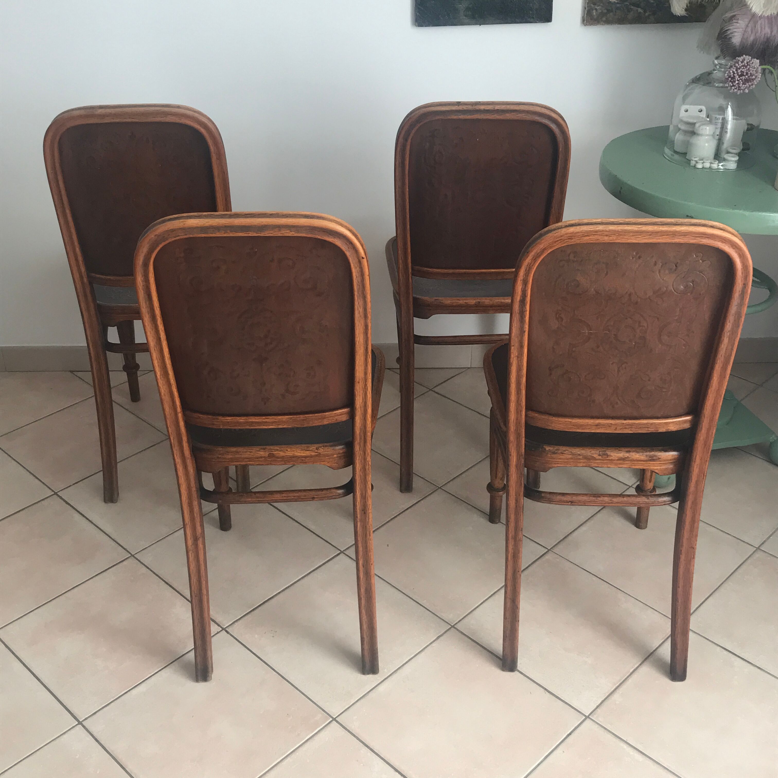 4 Thonet chairs