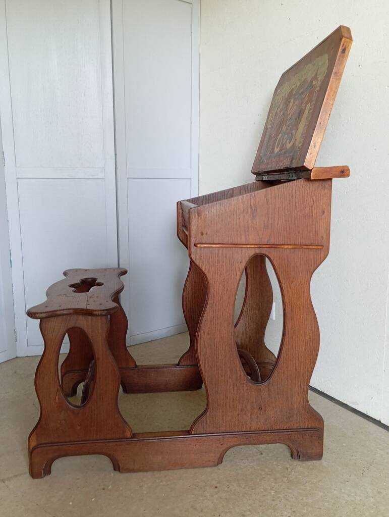 1900s oak desk with interior paint