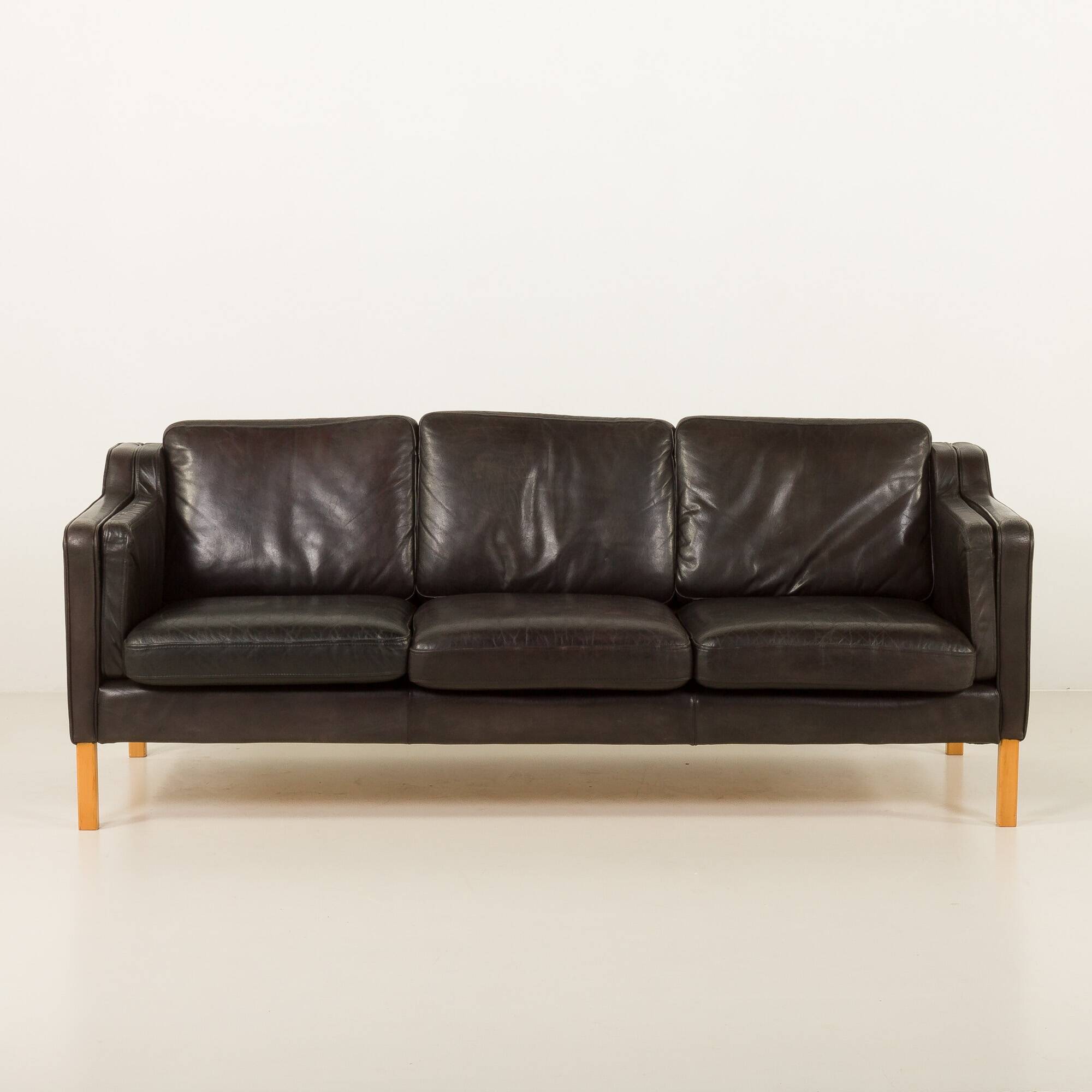 Vintage black leather sofa by Mogens Hansen, Deanmark 1970s