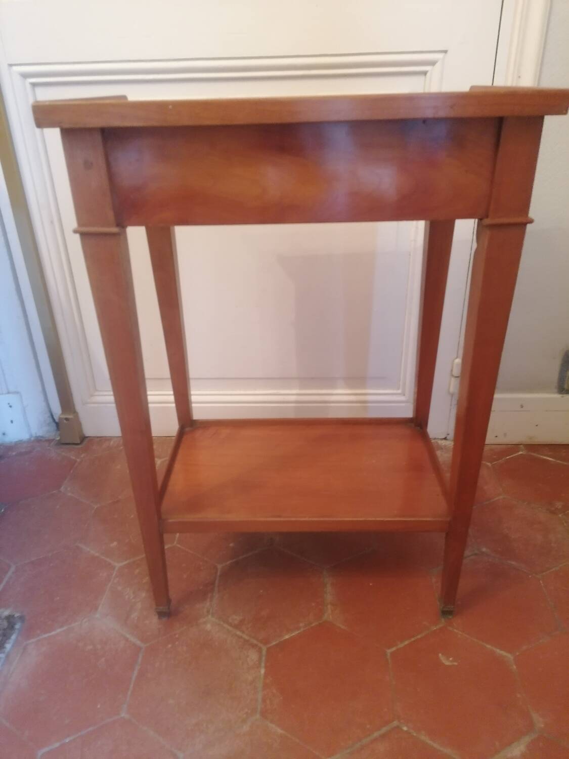 table d'appoint ou chevet