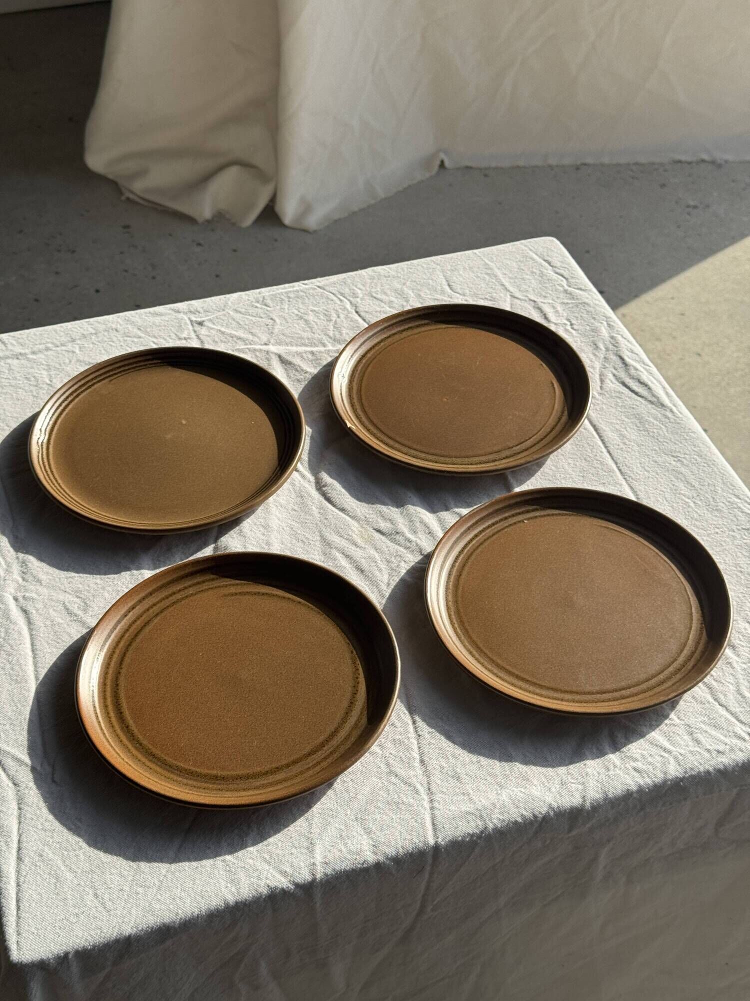 Lot de 4 assiettes à dessert brunes Sarreguemines Modèle Savoie D19.5