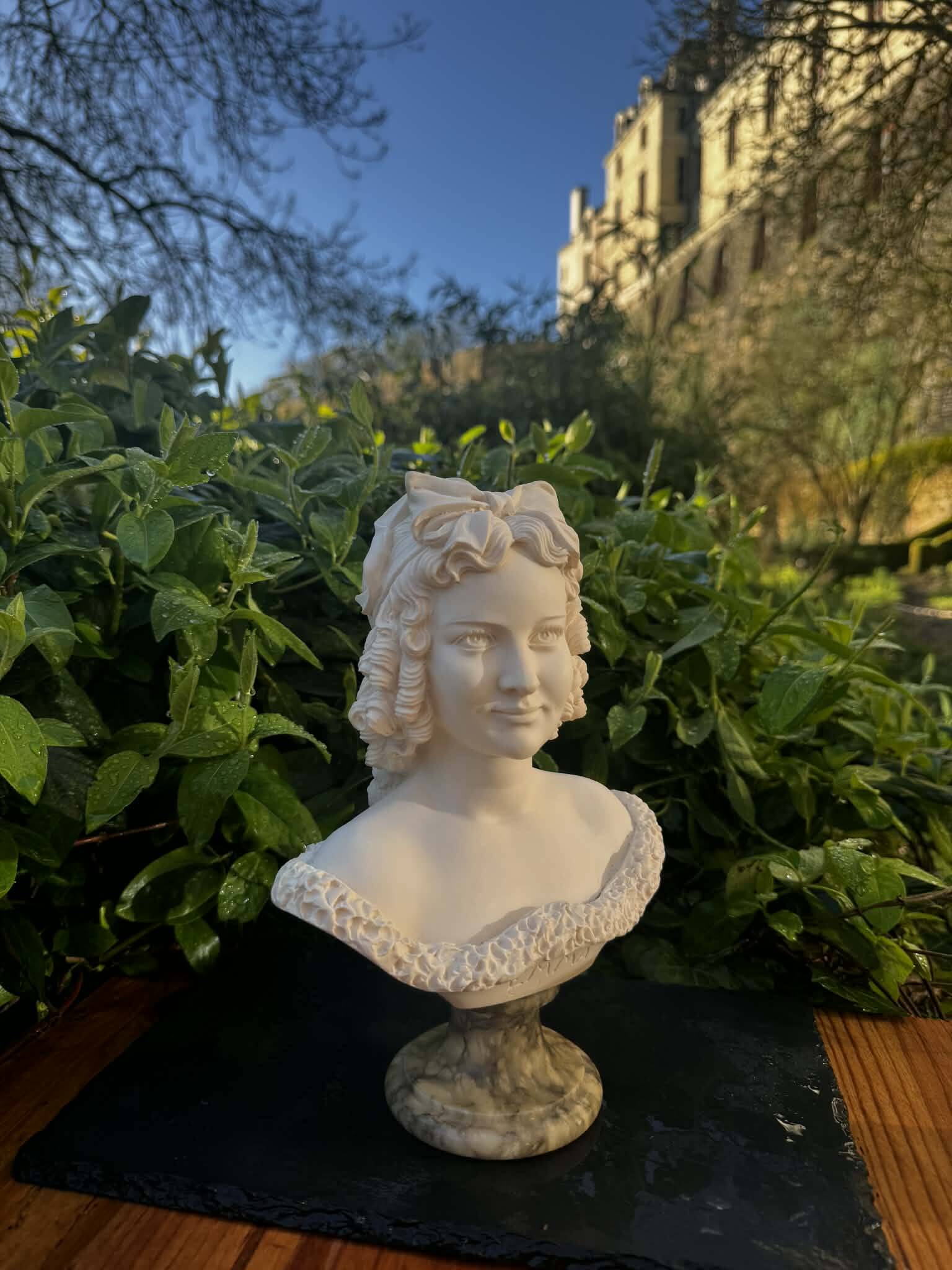 Bust of a woman signed Arnaldo Giannelli dated 1972.