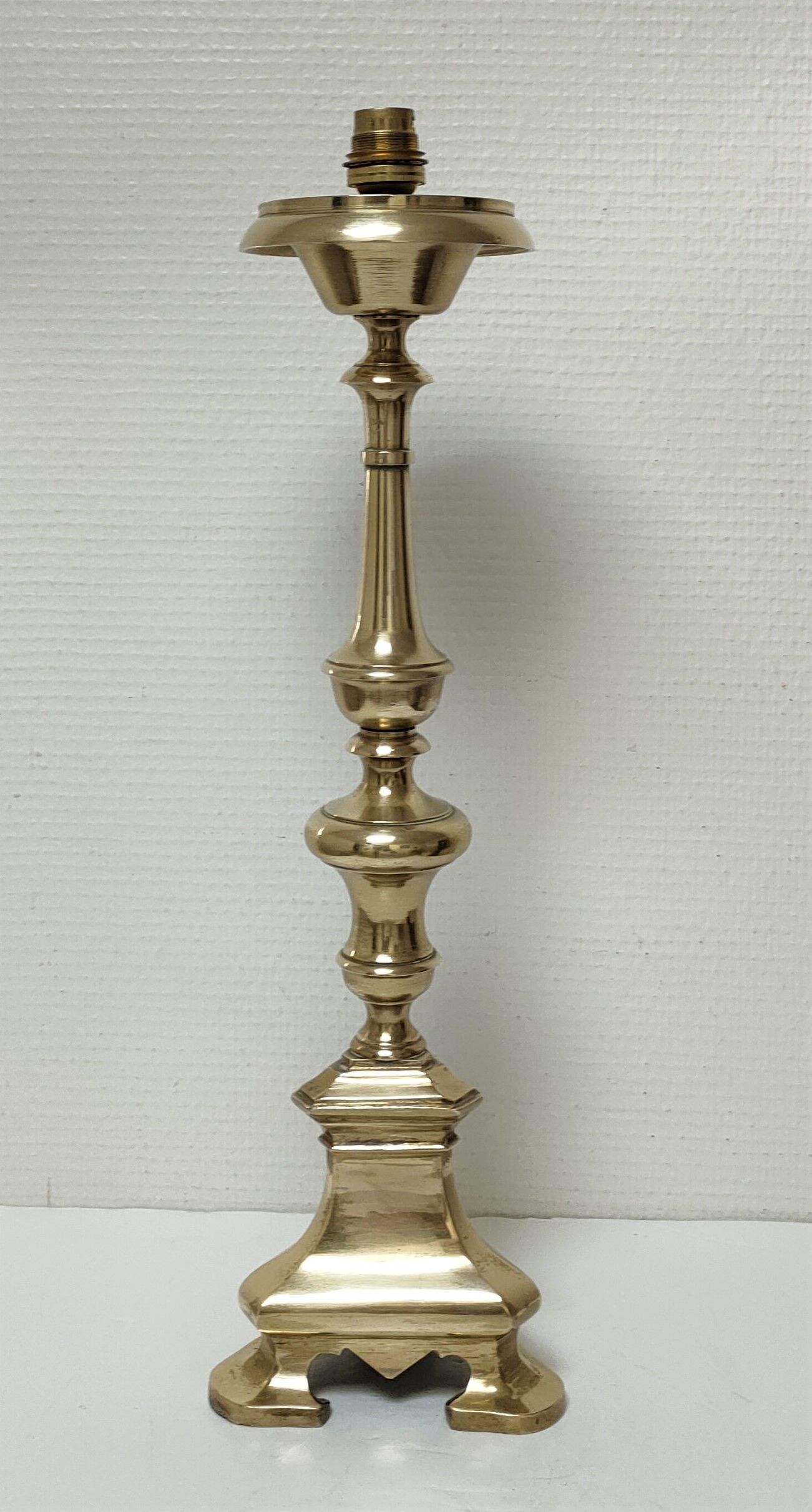 Pied de lampe bronze doré tripode hauteur 50 cm