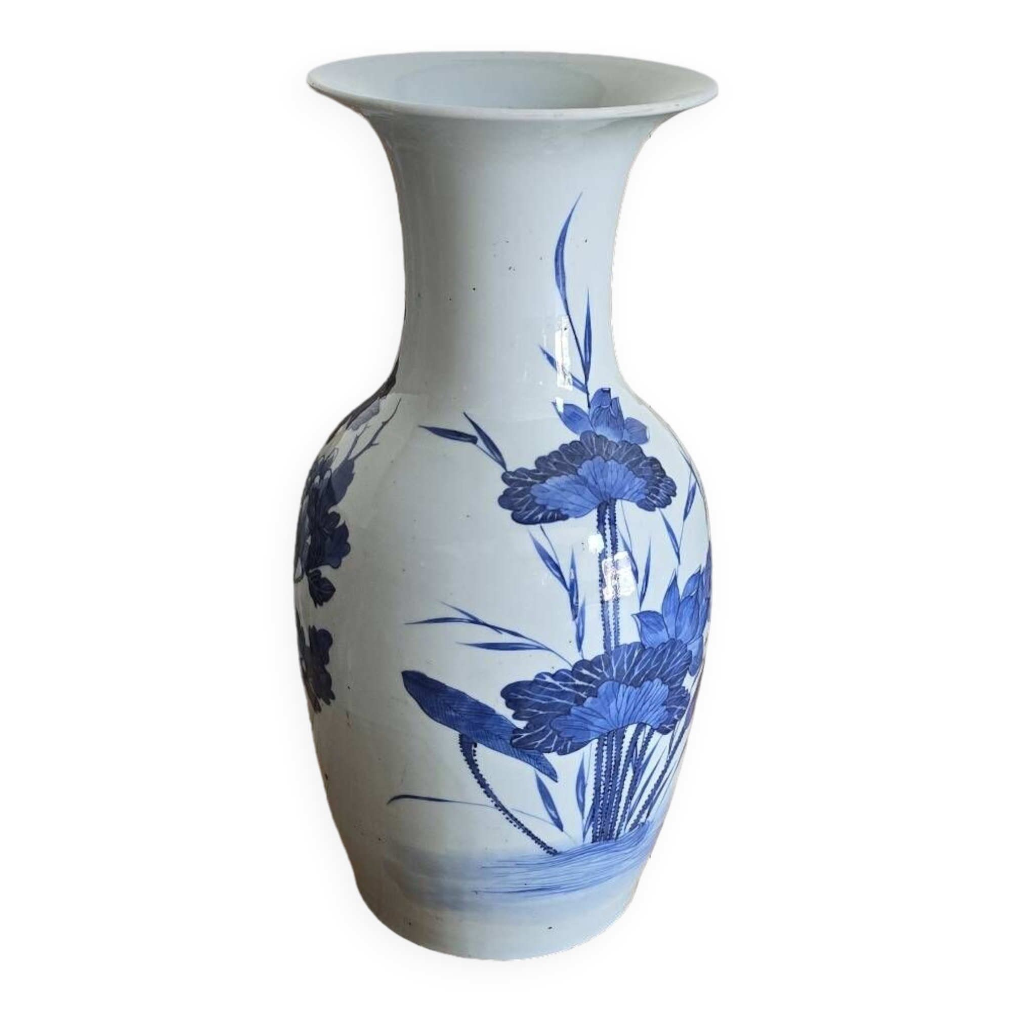 Porcelain baluster vase.