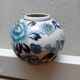 round porcelain vase from China, 19th century, glazed, diameter 11 cm, height 10 cm
