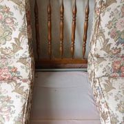 Non-convertible sofa