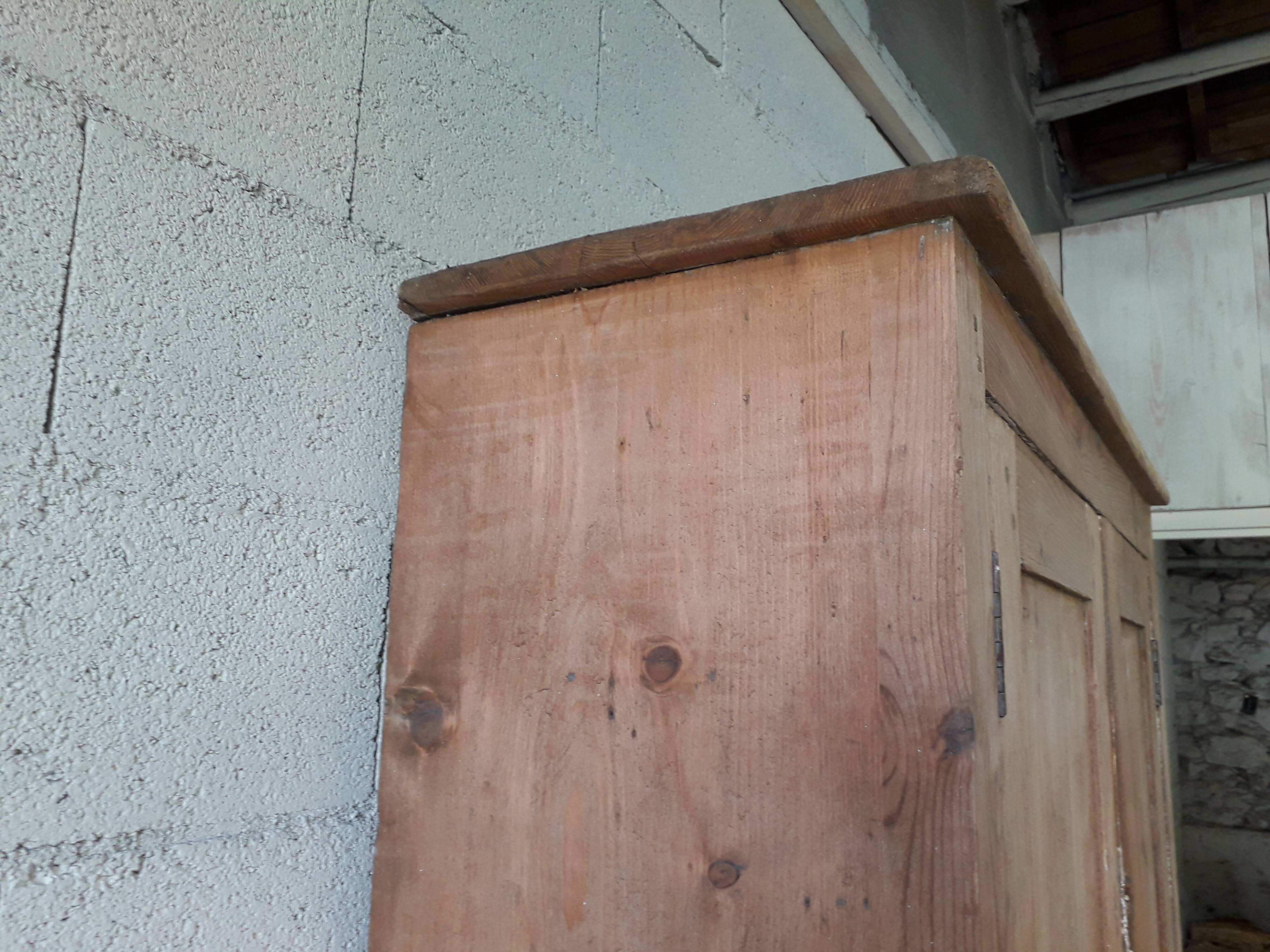 Rustic parisian wardrobe in fir