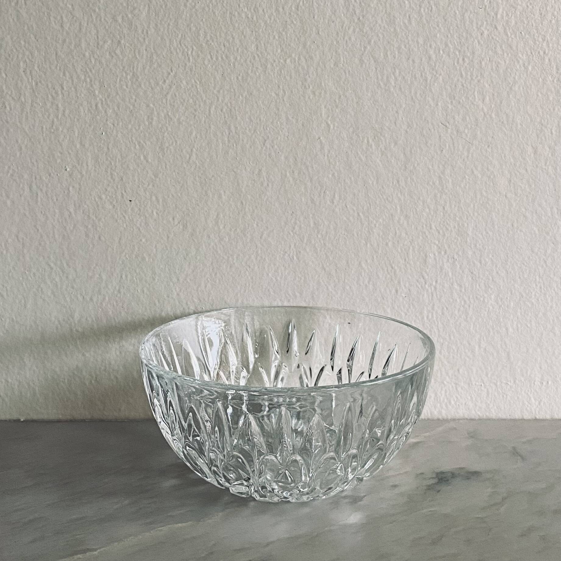 Chiseled glass bowl x3