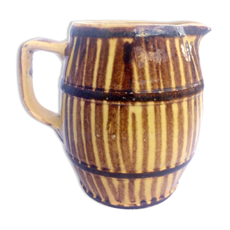 Country pitcher in ceramic yellow & brown stripes
