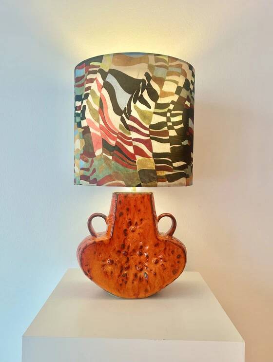 Wireless table lamp – a unique upcycled piece from the 1970s in ceramic.