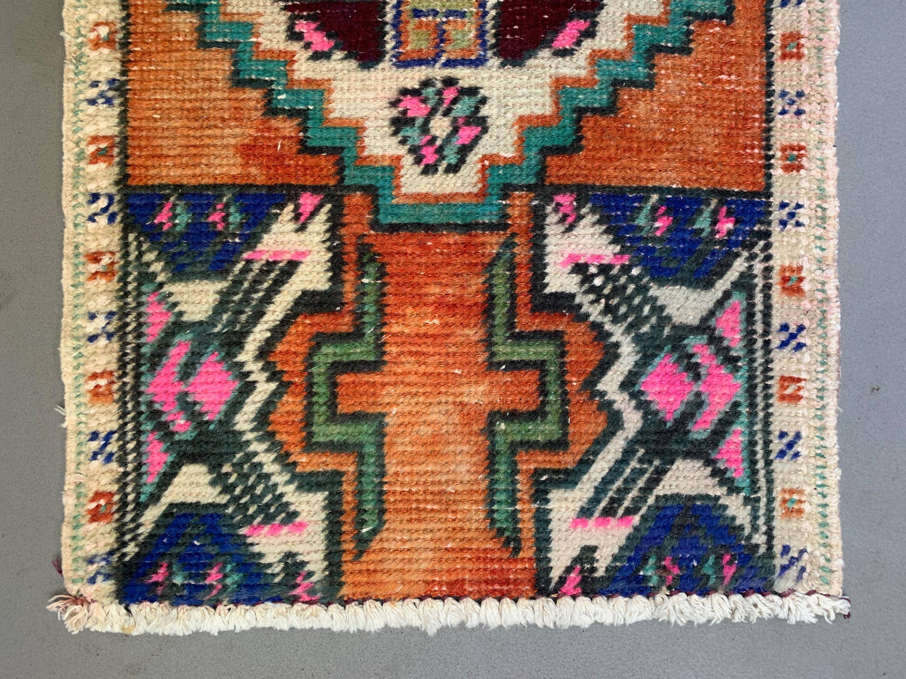 Small Vintage Turkish Rug 81x46 cm, Short Runner, Tribal, Shabby, Mini Carpet