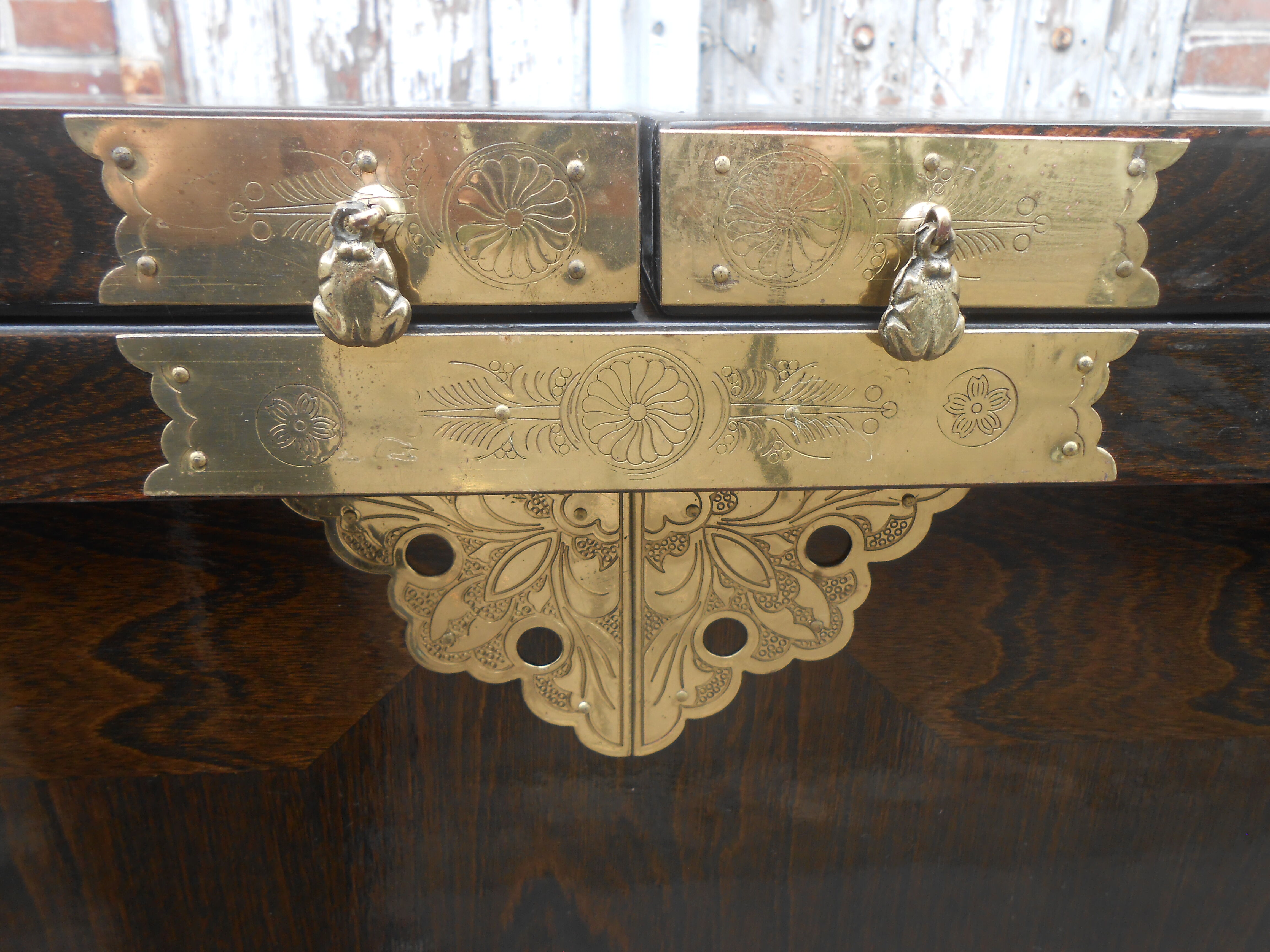 Chinese bar furniture
