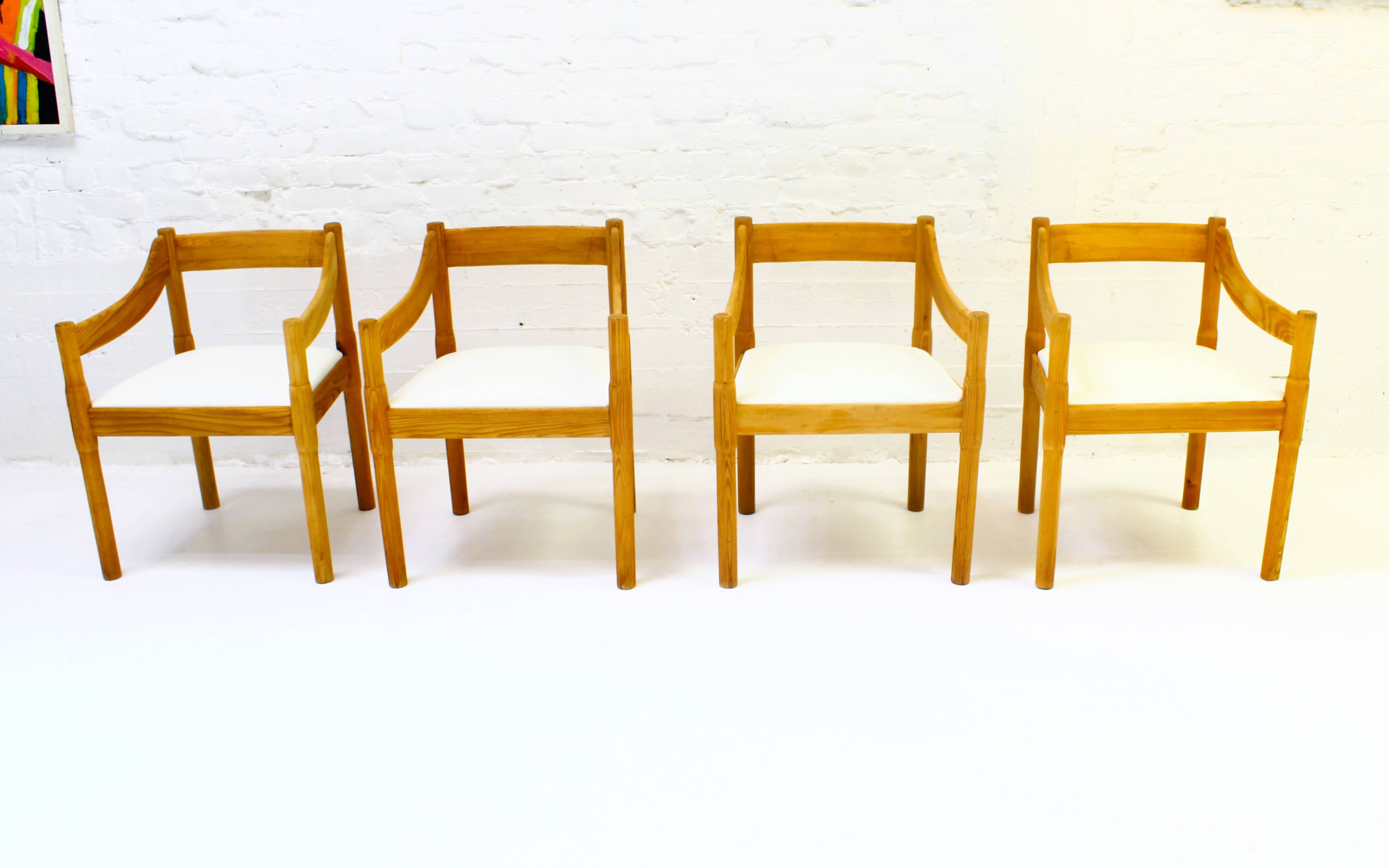 4 dining chairs "Carimate" by Vico Magistretti for Cassina,