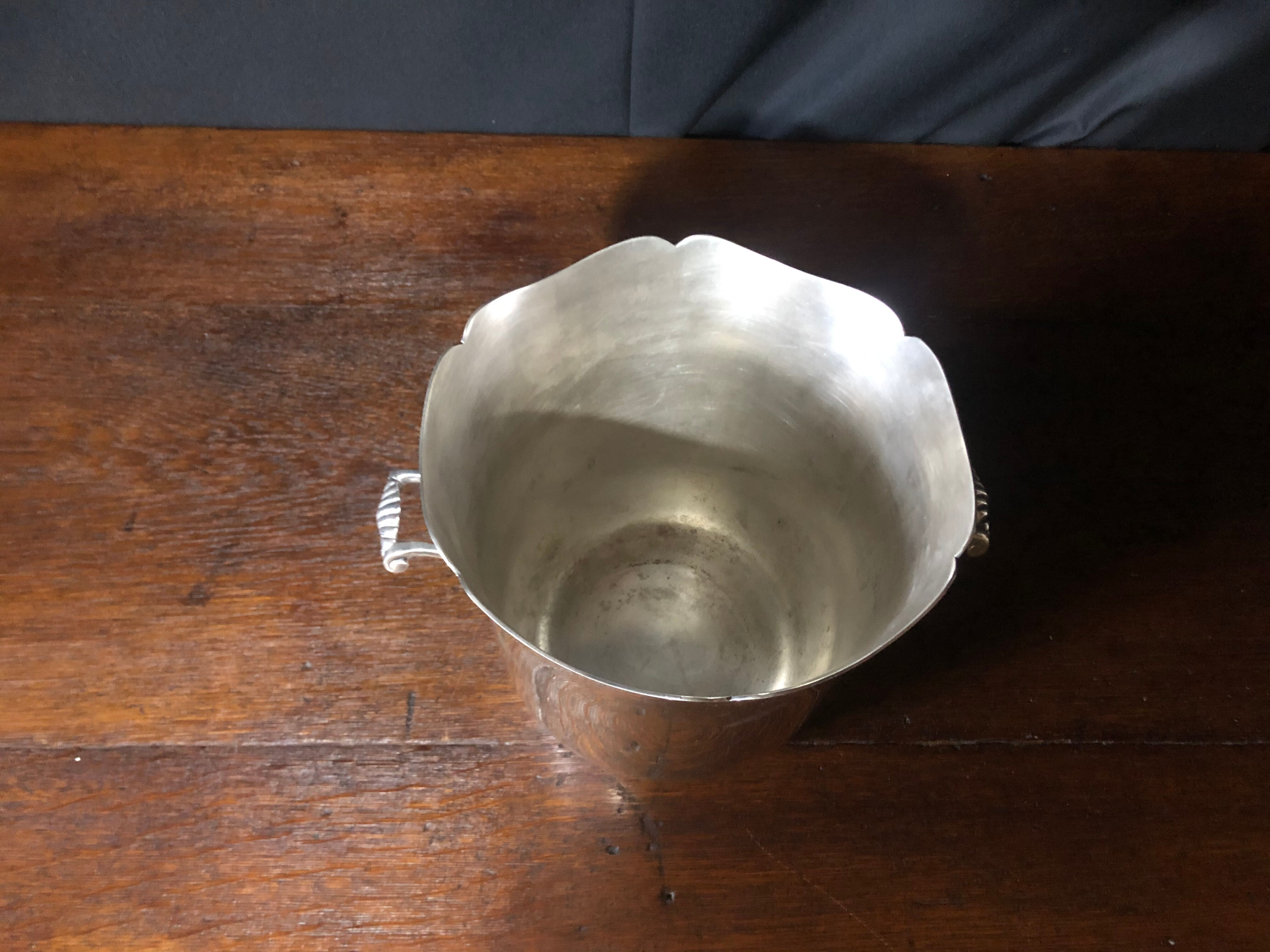Silver metal ercuis champagne bucket