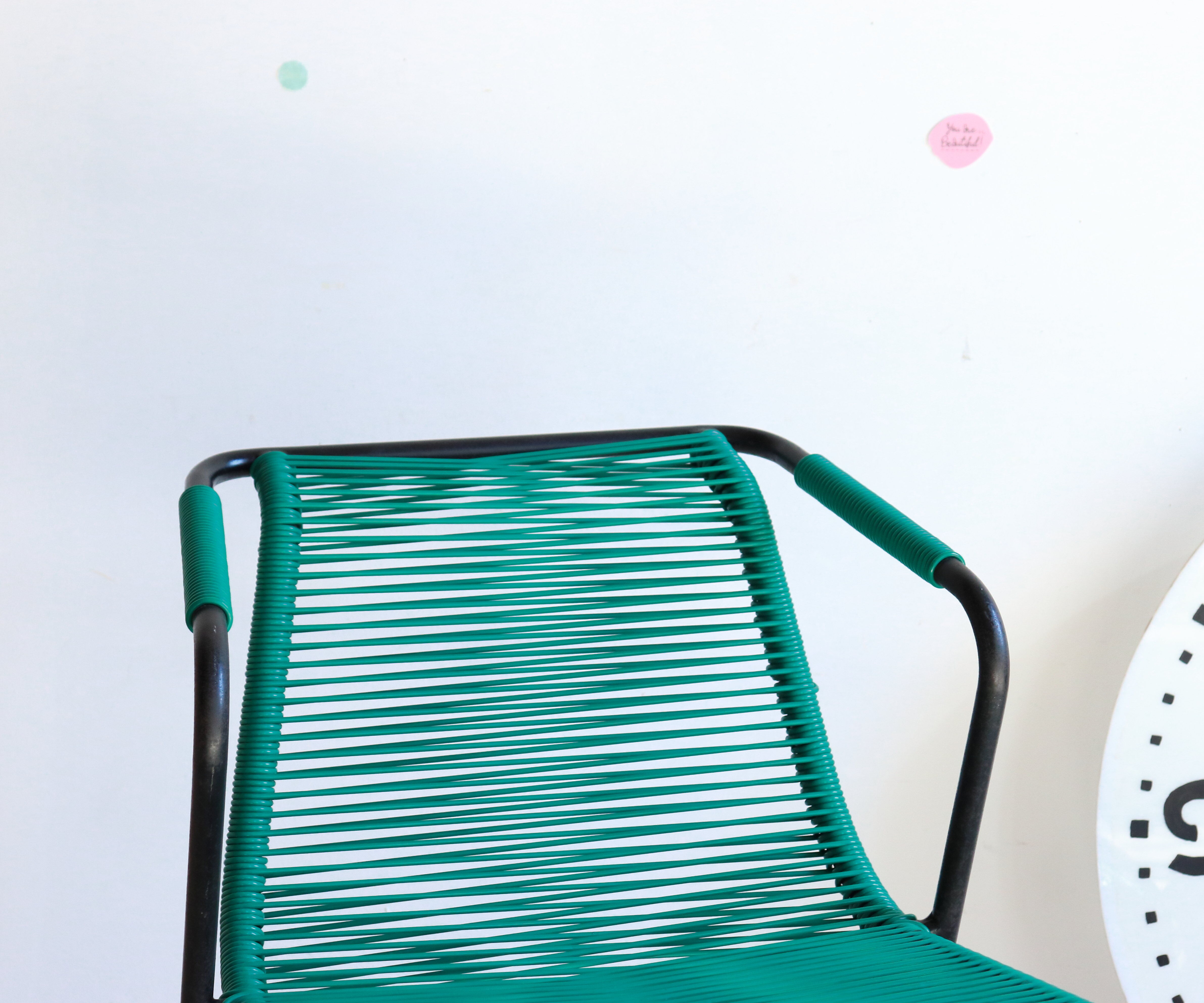Metal and scoubidou green garden chair