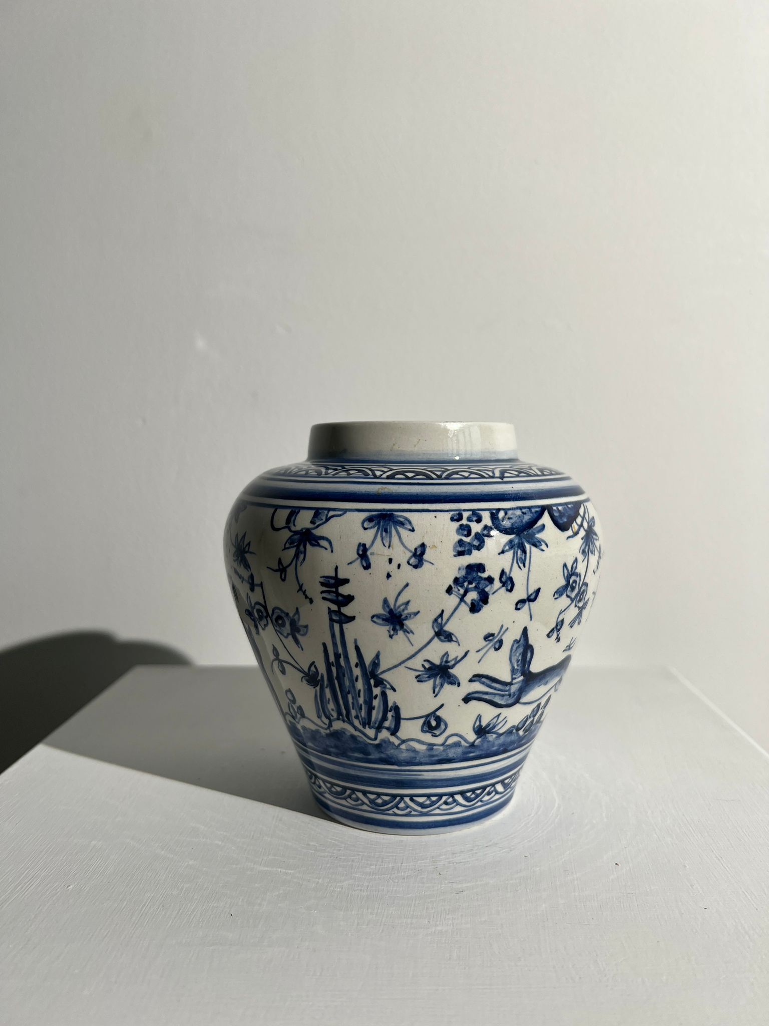 Blue and white Portuguese handmade vase with stylized pastoral pattern H:12,5cm