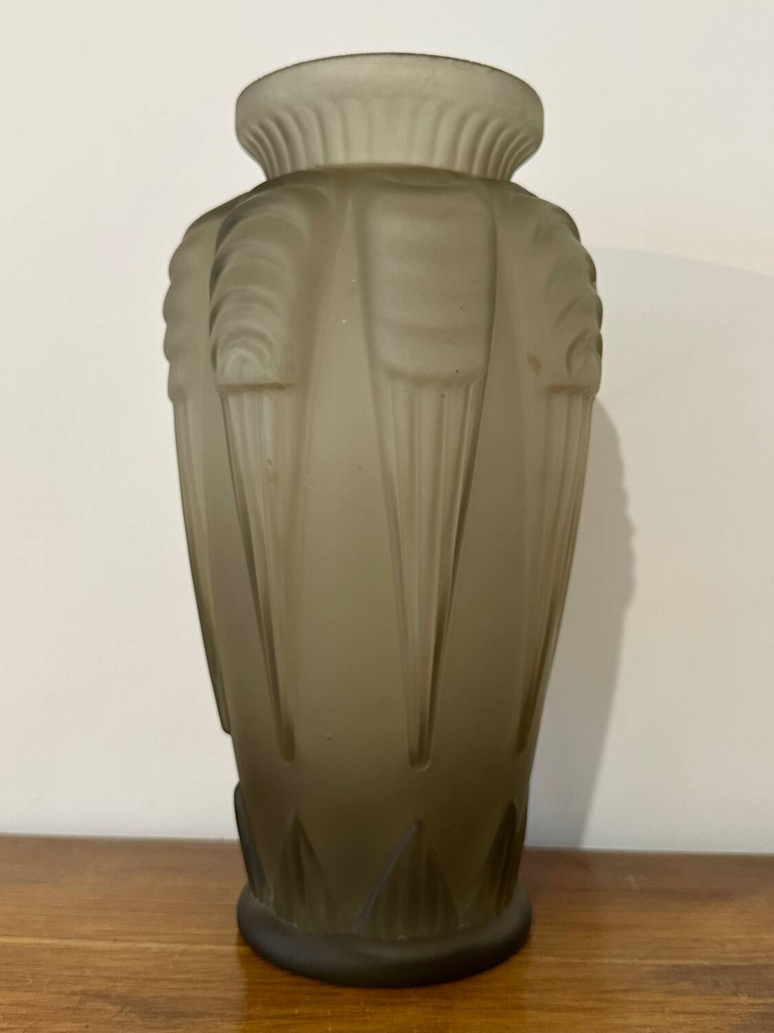 Art deco vase signed Espaivet France vintage
