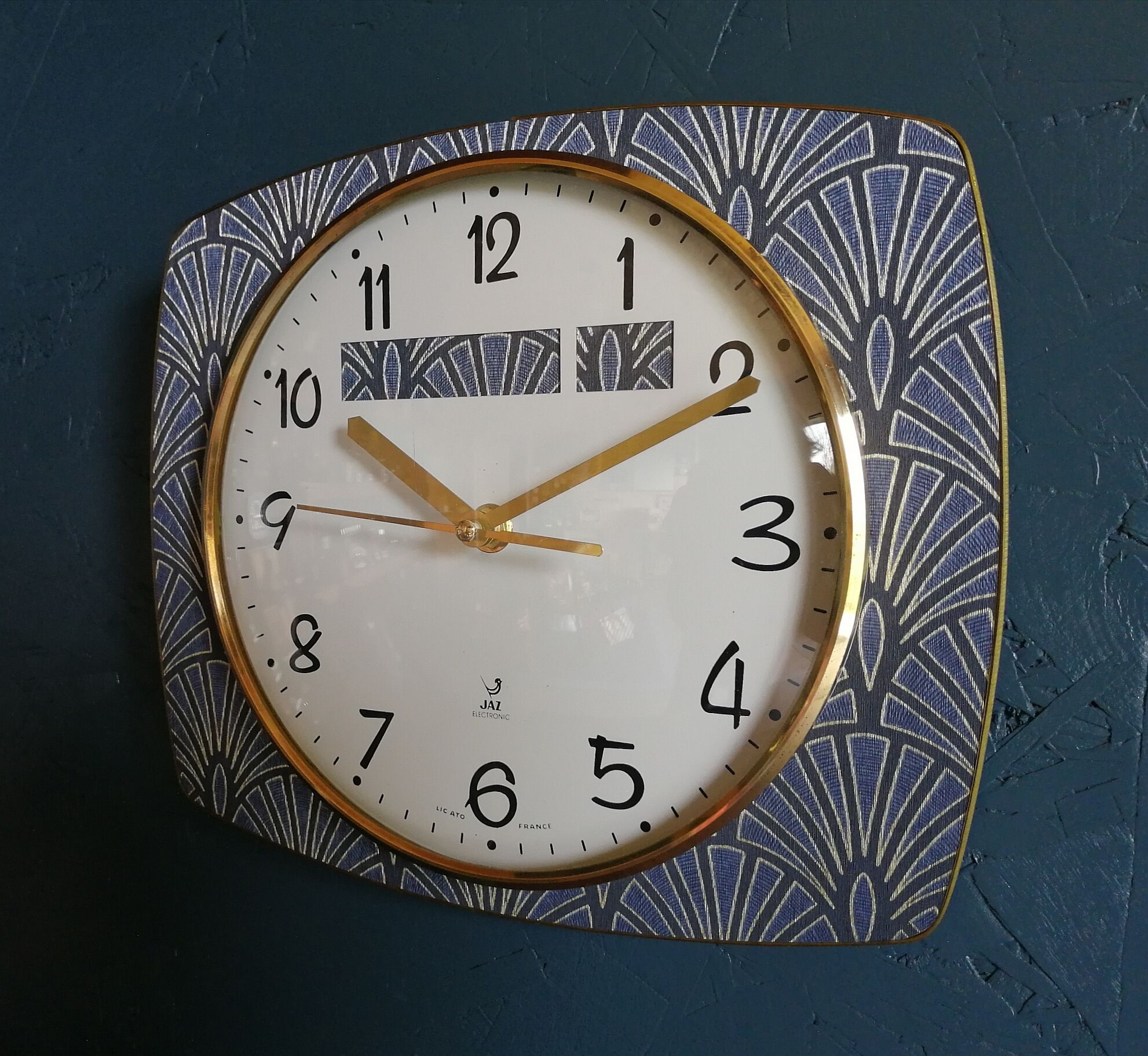 Vintage clock silent wall clock "Jaz blue gold"