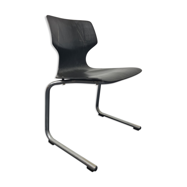 Chaise tubulaire Flottoto vintage