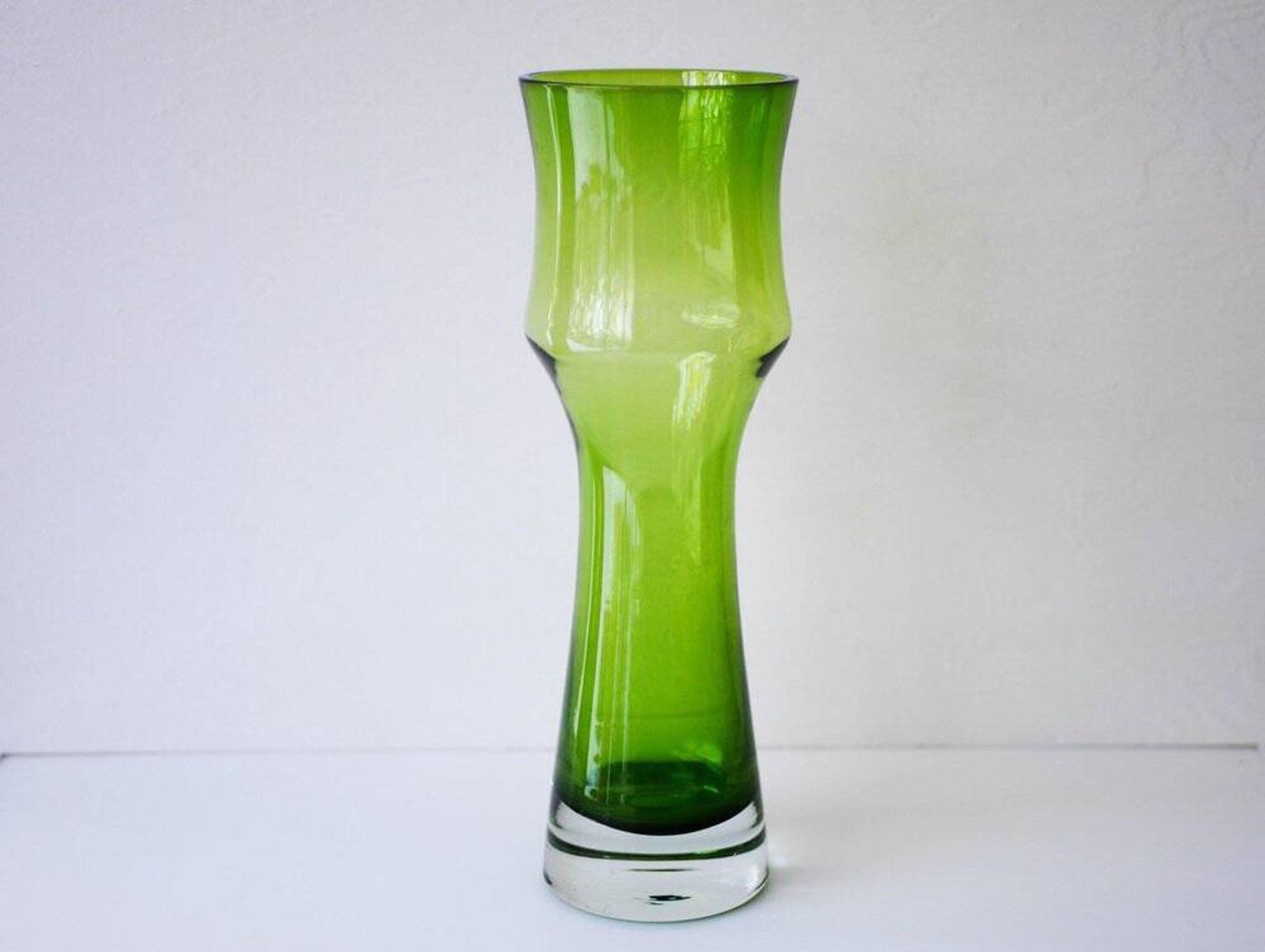 Vase en verre moderne du milieu du siècle par Bo Borgström pour Åseda