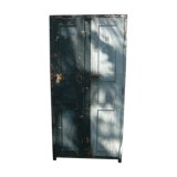 Workshop locker room