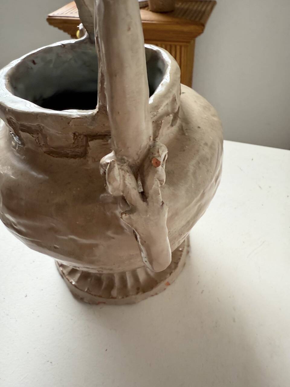 Ceramic bowl with ram heads