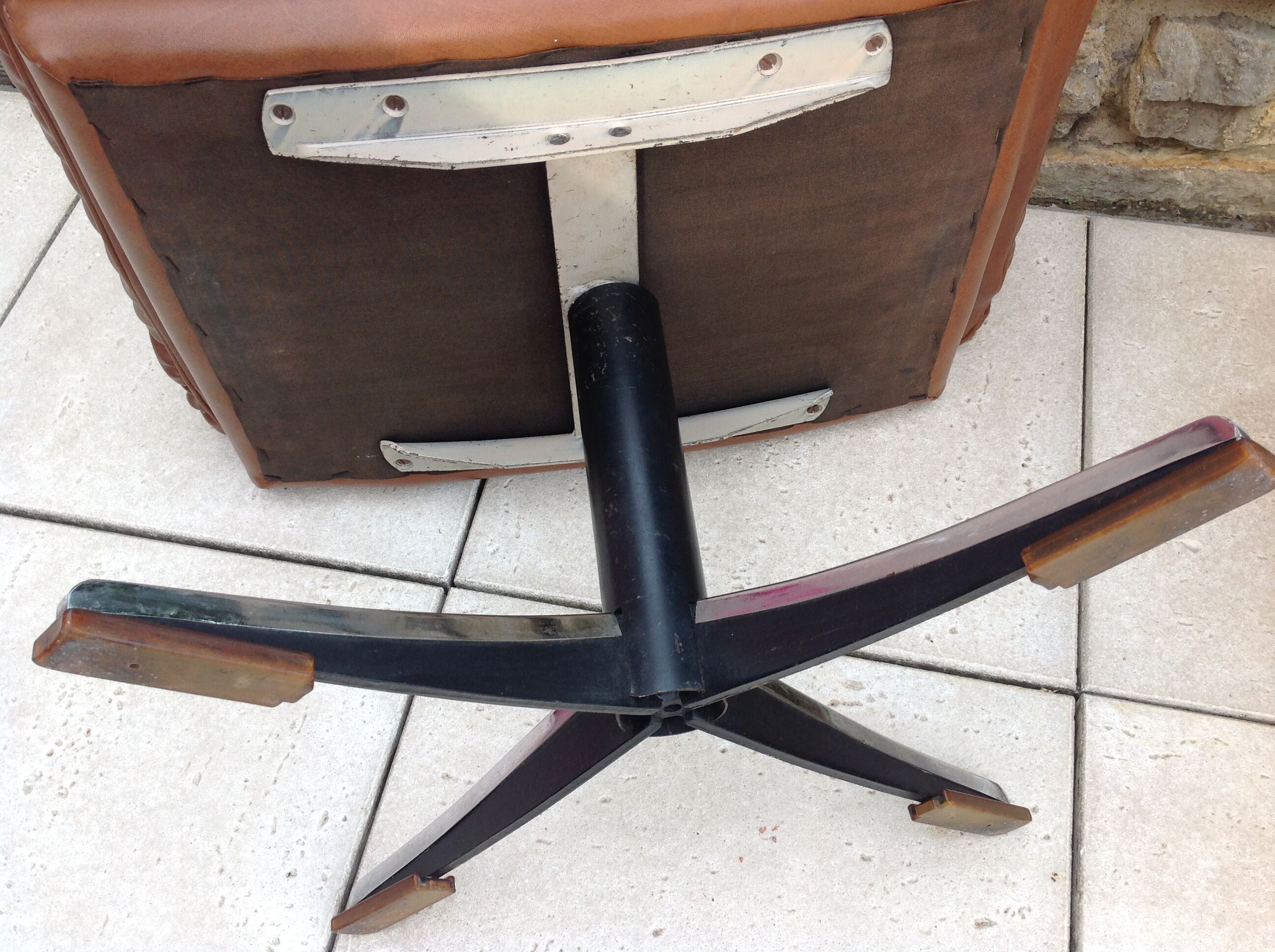 Foot rest ottoman vintage faux leather Brown years 70
