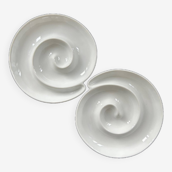 Duo of spiral dishes