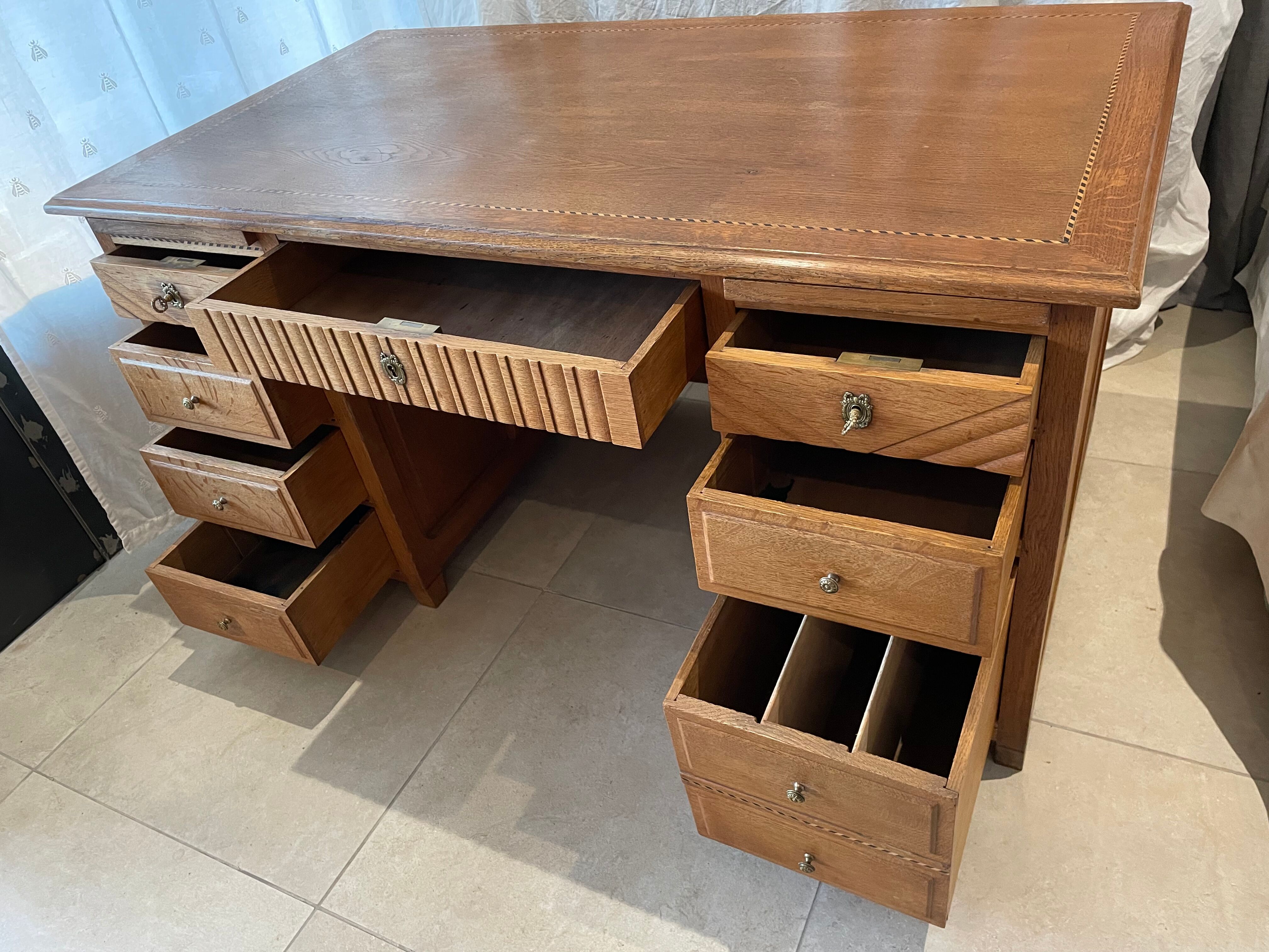 Minister's Office in Oak