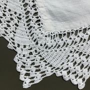 Nappe métis  bord crocheté main 84cm x 91cm