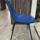 Eames Herman Miller vintage 70s blue vinyl fiberglass chair
