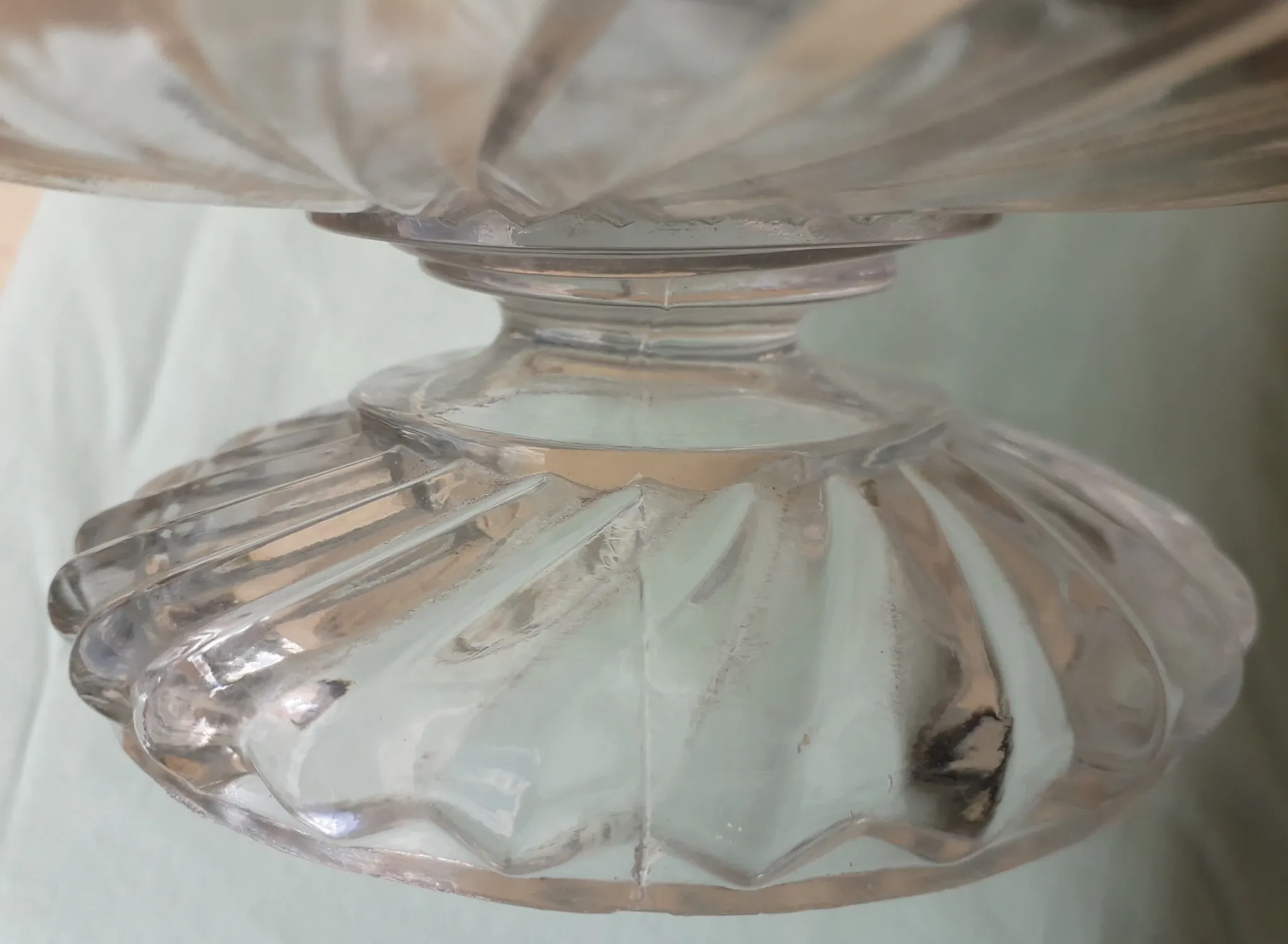 Glass compote Portieux
