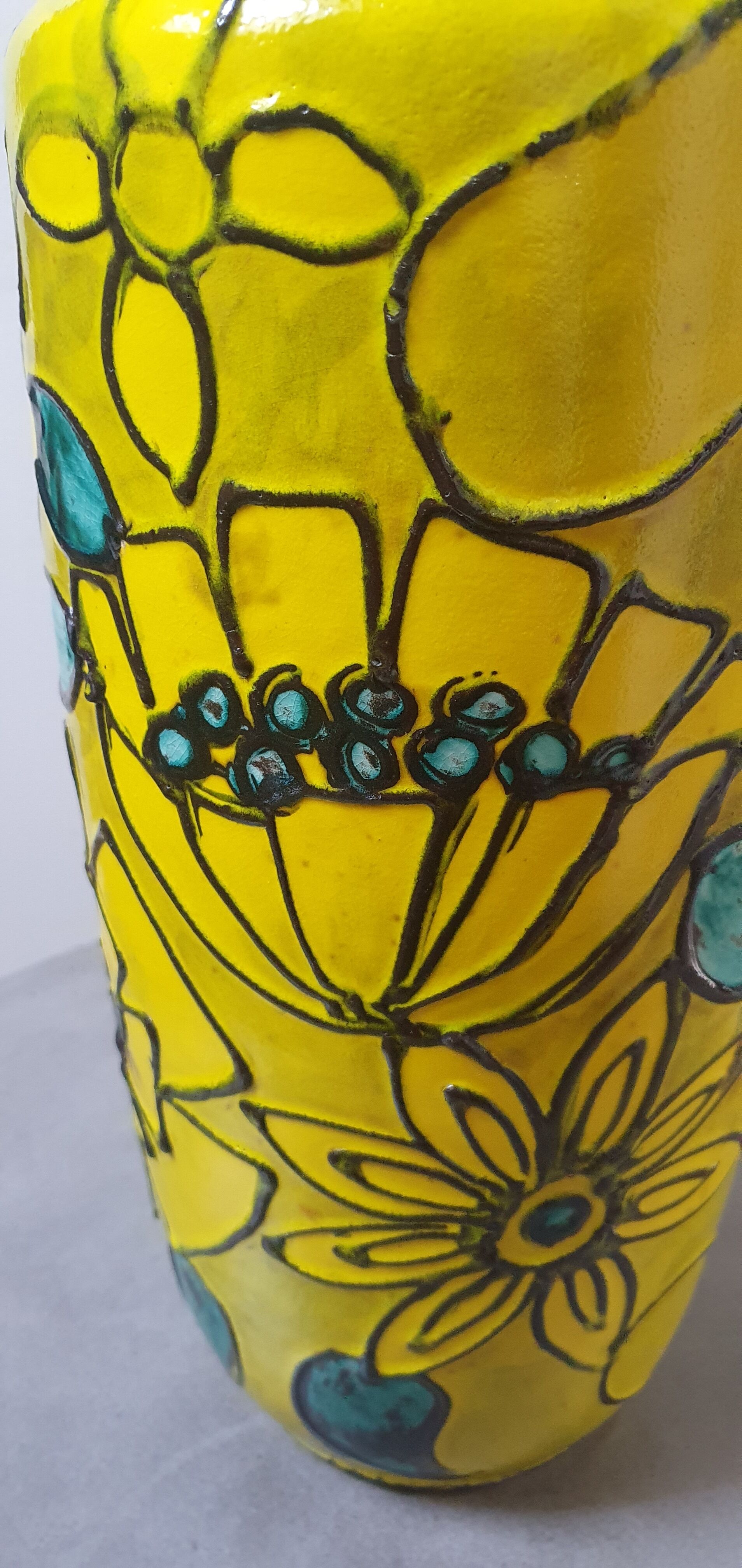 Ceramic vase