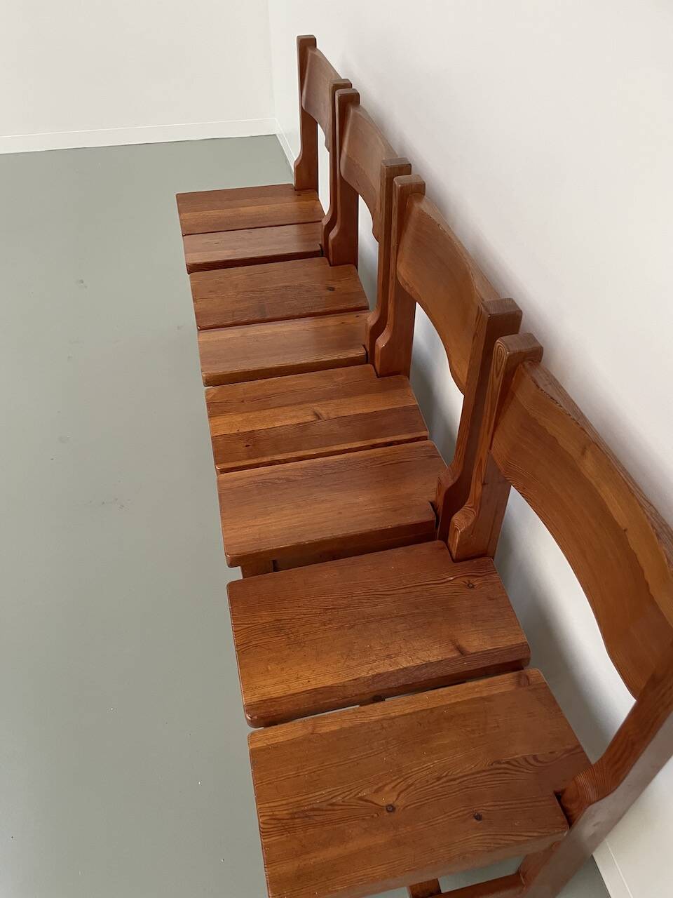 Set of table and 4 chairs, 60s mountain furniture