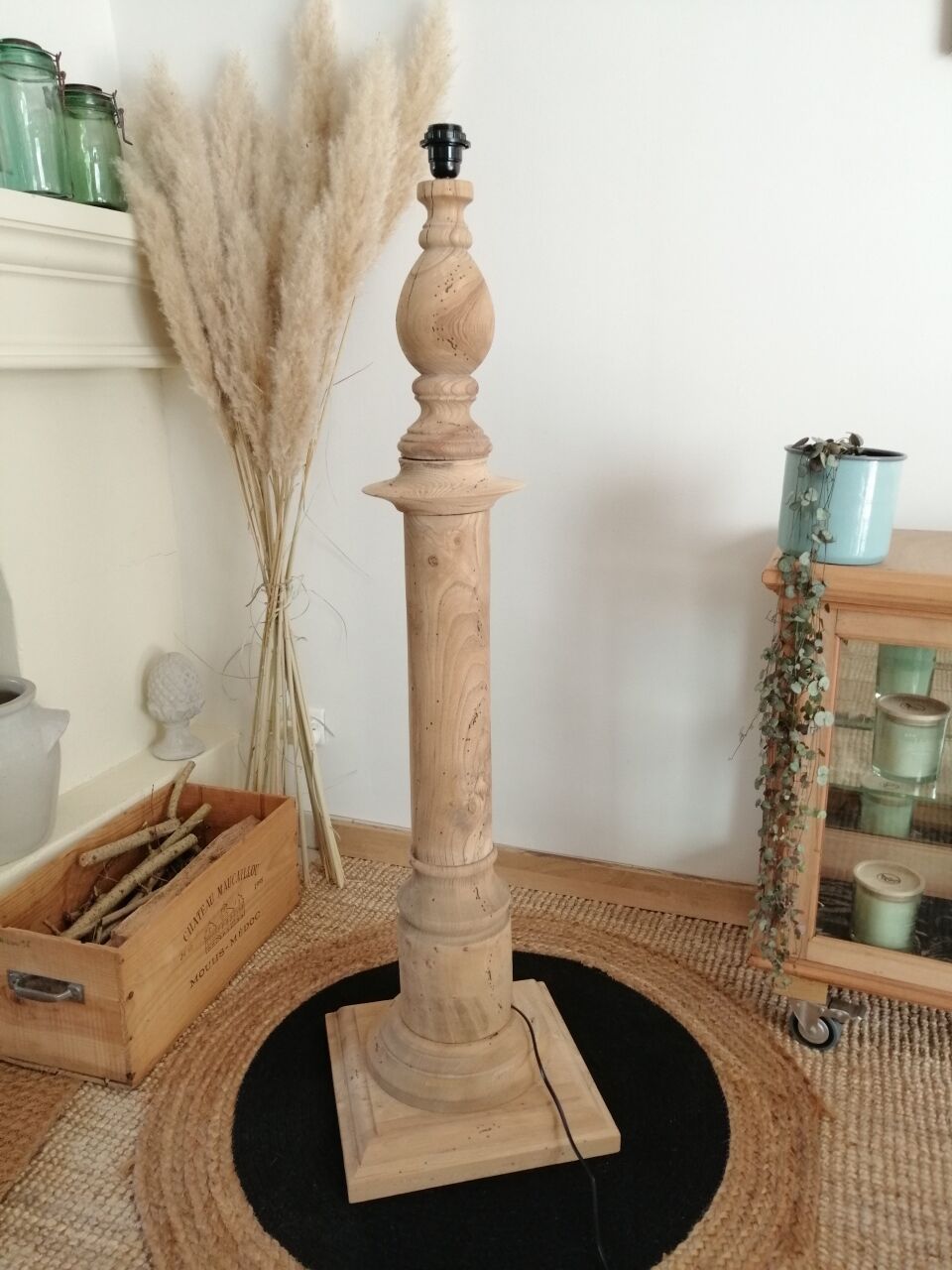 Vintage wooden floor lamp revisited