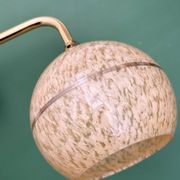 Applique coudée globe vintage en verre de Clichy jaune et argenté