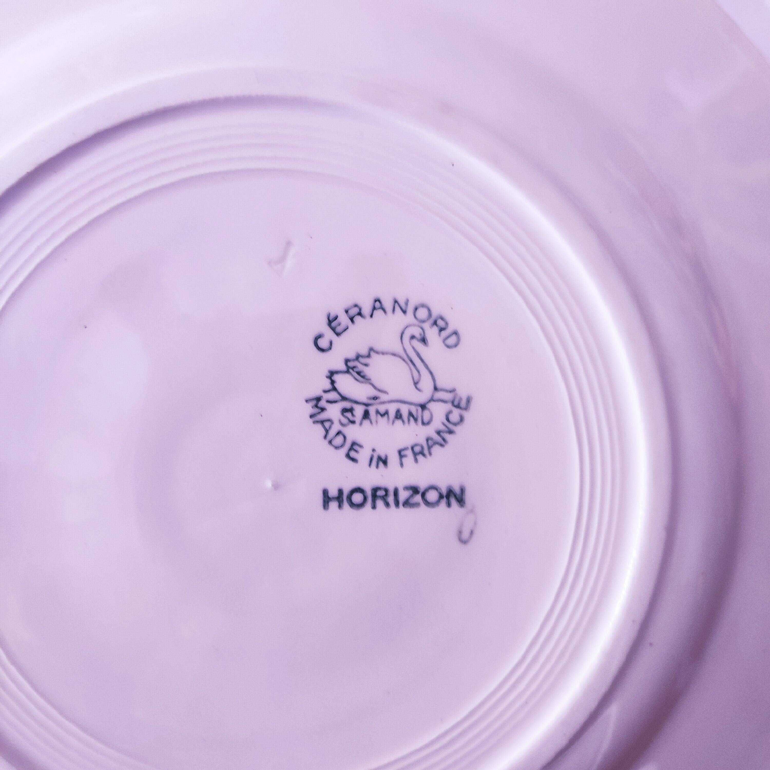 6 Art Deco earthenware dinner plates