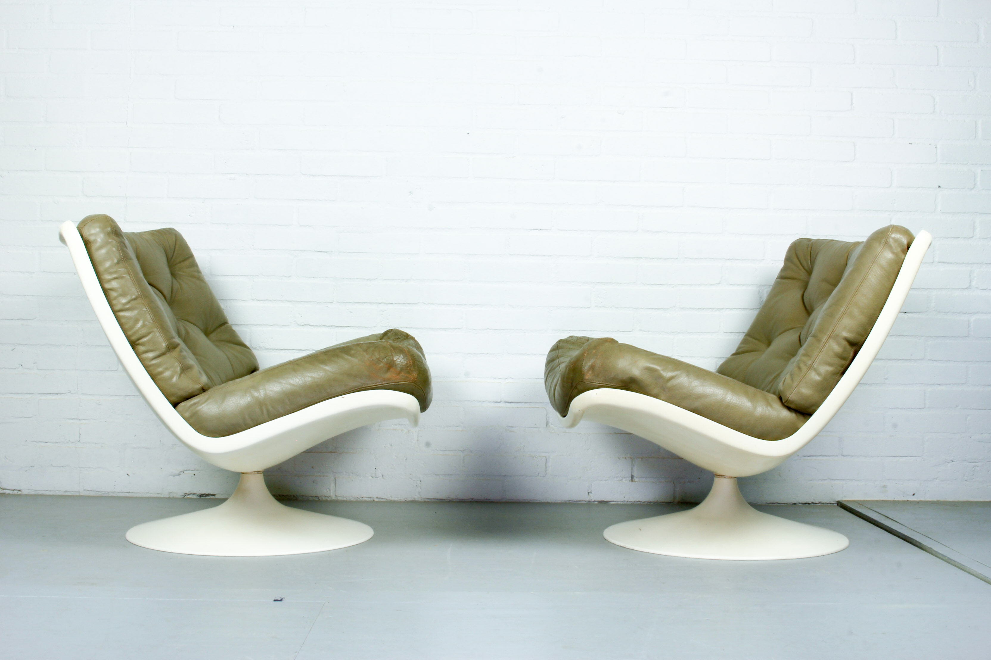 Pair of F976 armchairs by Geoffrey Harcourt for Artifort