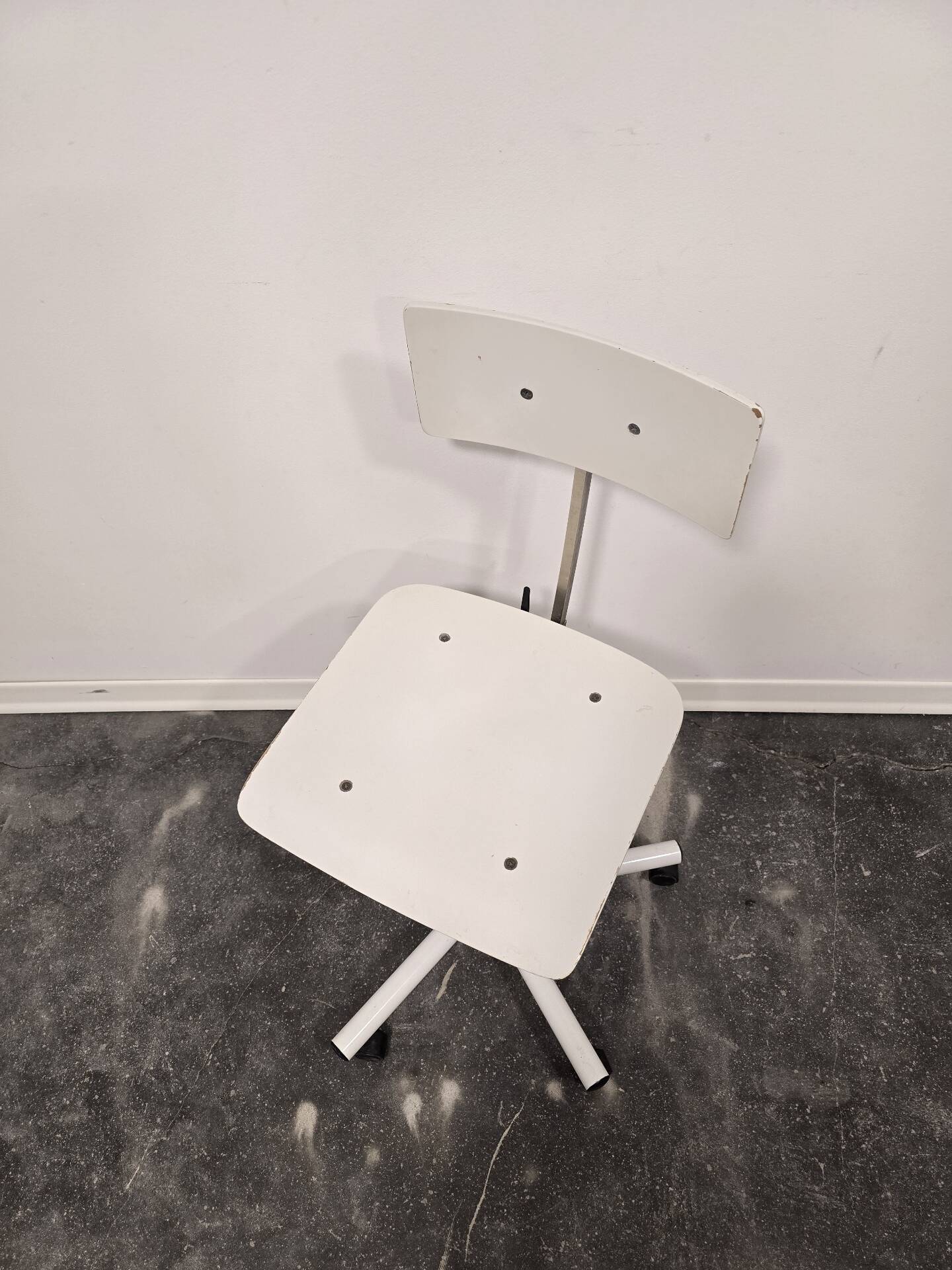 1980s Vintage Industrial Swivel Chair with Adjustable Backrest and Cas