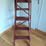 Wooden painter's stepladder