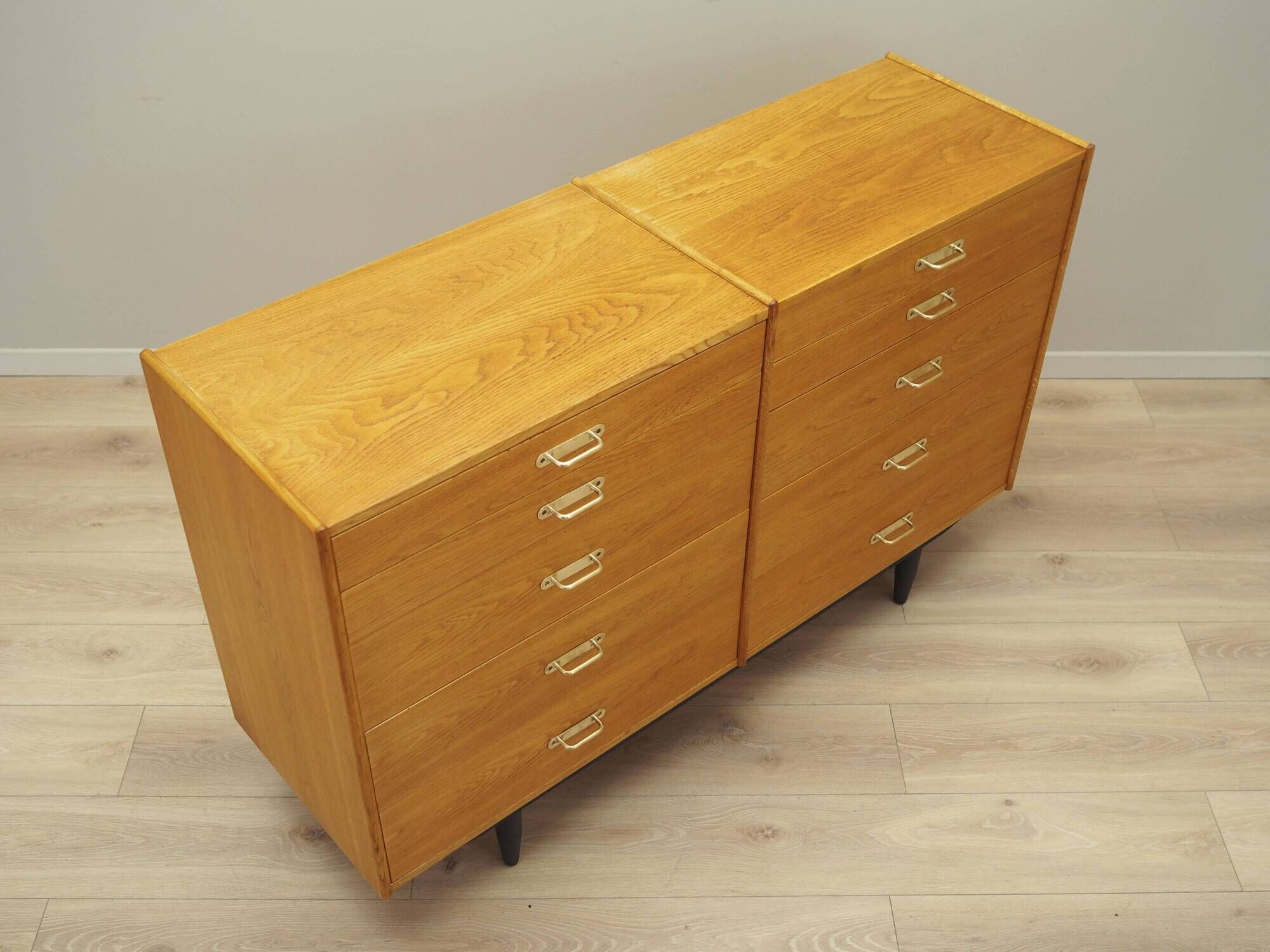 Commode en frêne, design danois, années 1960, fabricant : Lyby Møbler