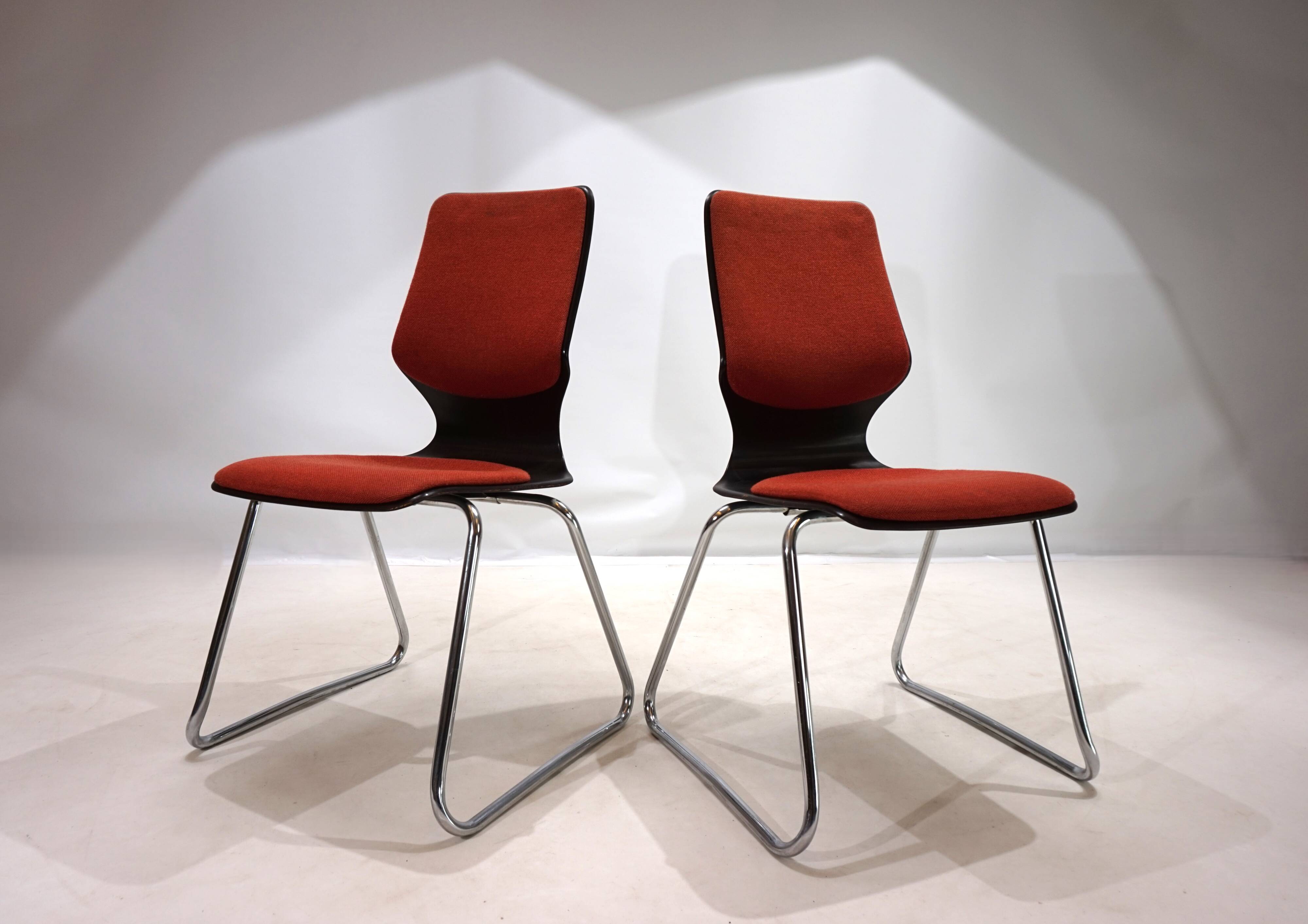 Flötotto set of 2 Pagwood chairs by Elmar Flötotto