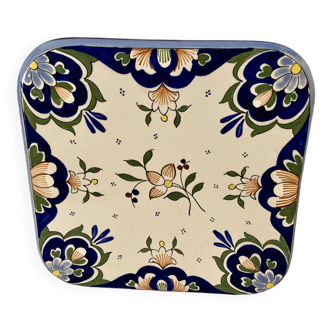 Desvres trivet, Rouen decor