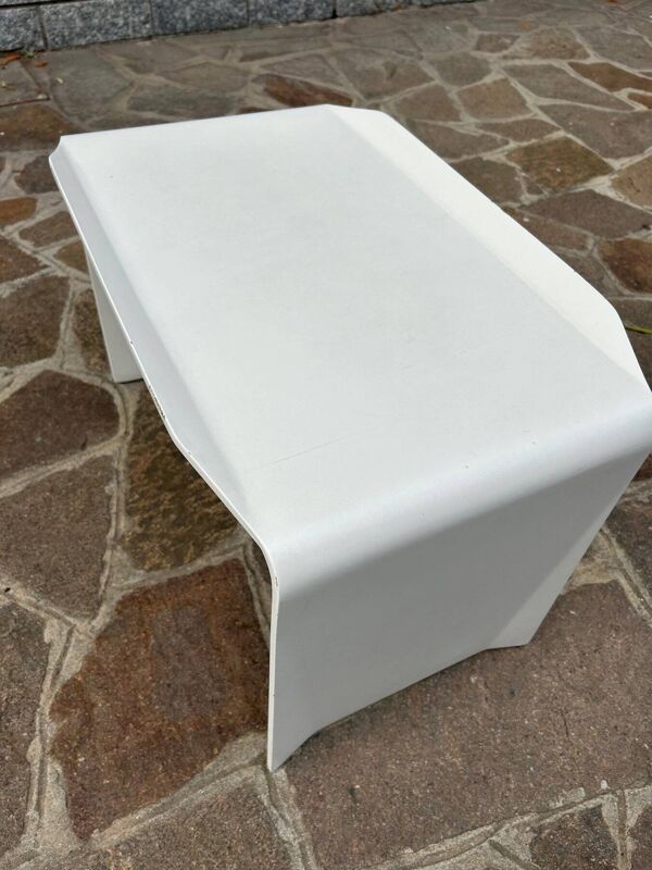 Petite table basse coffee table attribuée à Barber Osgerby