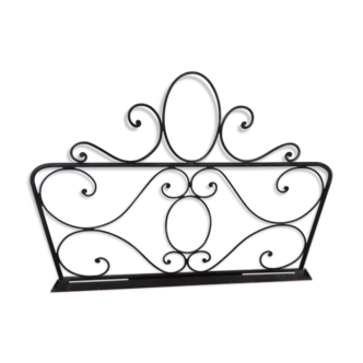 Old iron bed